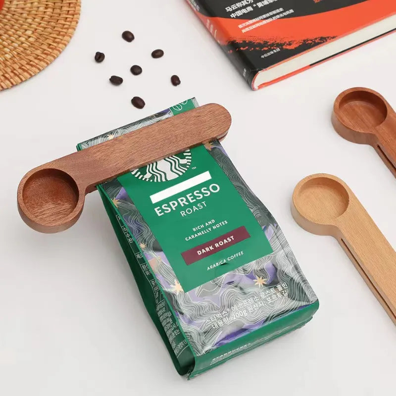 Accessories virtuoso coffee specialty coffee スペシャルティコーヒー 高品質コーヒー 2-in-1 Natural Wood Coffee Scoop & Bag Clip - Multipurpose Measurement & Freshness Seal