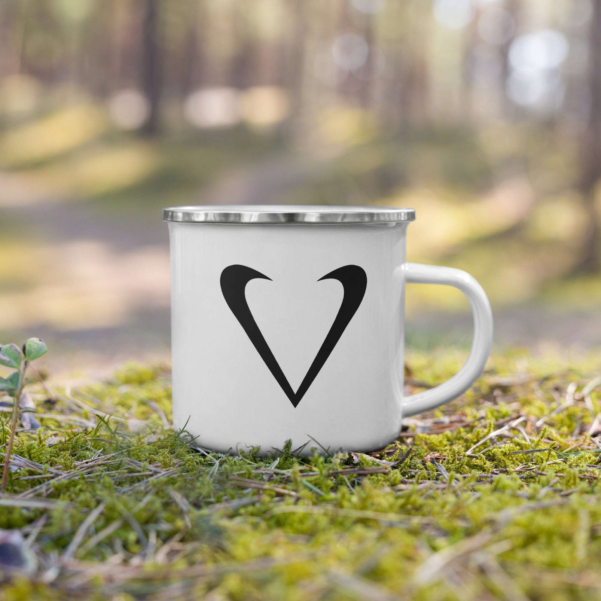 Virtuoso Enamel Camping Mug - Your Durable Outdoor Beverage Buddy